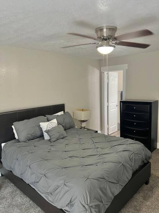 Lovely 2-Bedroom Condo Next To At&T Stadium Arlington Exterior photo